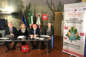 La conferenza stampa nella sede della Regione Toscana