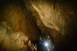 Grotte di Equi_Speleo avventura