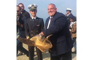 Il sindaco Antonfrancesco Vivarelli Colonna durante la liberazione. (Foto da Comune di Grosseto).