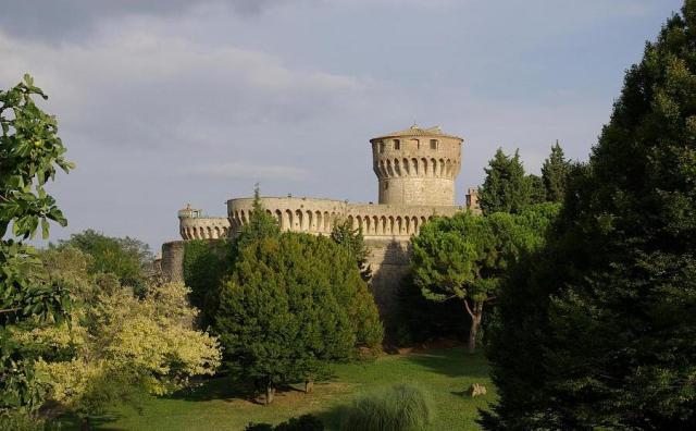 La fortezza medicea sede del carcere di Volterra