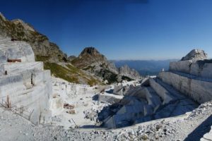 cave-marmo-alpi-apuane