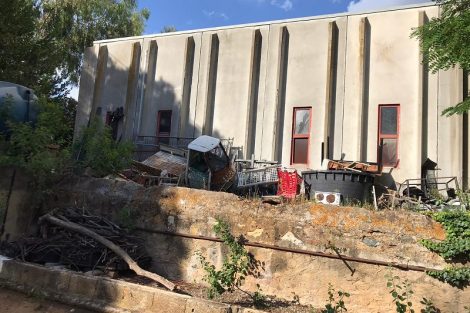 Centro di raccolta rifiuti a Porto Azzurro 1