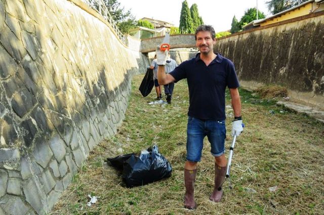 Il volontario di Legambiente Quarrata Sandro Trinci