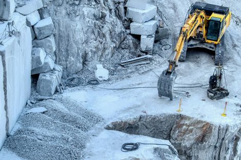 Intercettazione di cavità carsica a Cava Fondone