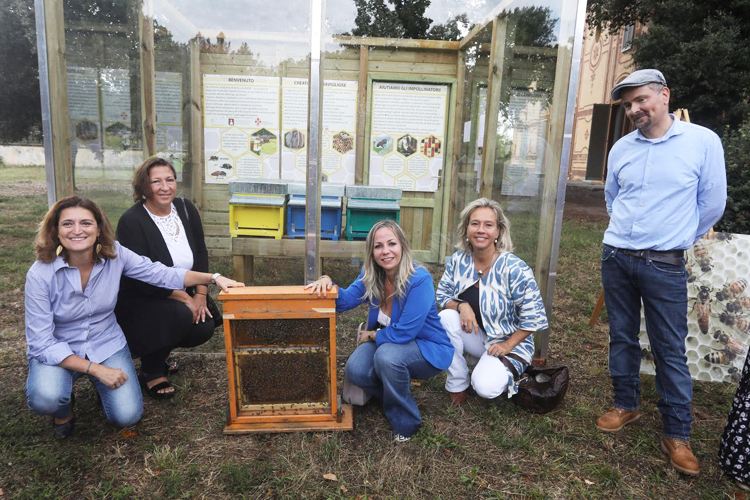 Firenze, due nuovi apiari e alberi da donare sono un messaggio di speranza dopo il G20