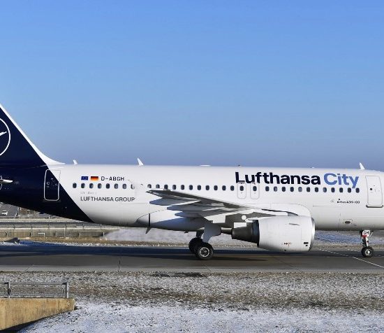 aereo-Lufthansa_Toscana-ambiente