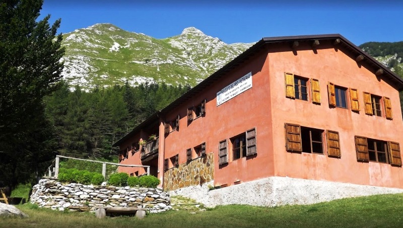 Apuane-rifugio-DelFreo_Toscana-ambiente